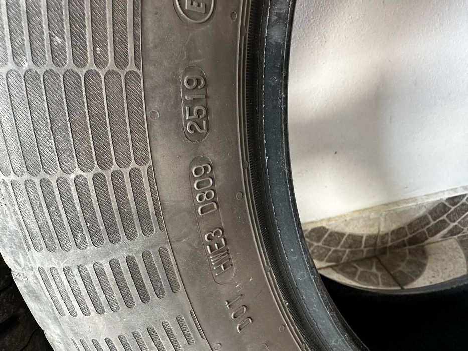 Vand 4 anvelope Continental 215 65 17