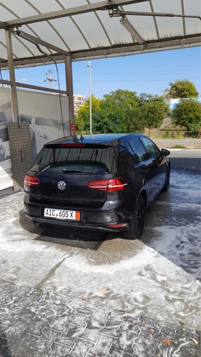 Vand Golf 7. 2016 Pret 7300 euro negociabil