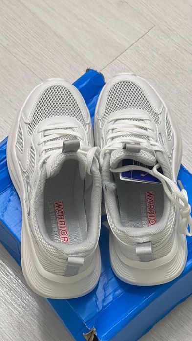 белые кроссовки 36 размер