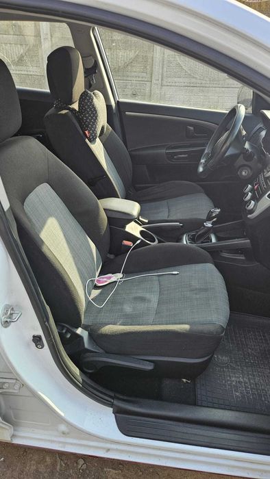 Kia Cee’d 2012, 126 CP, 6 Trepte la doar 2.200€!