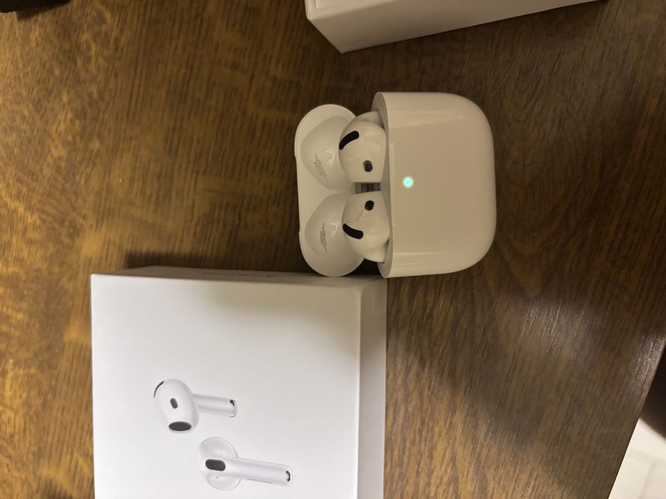 Airpods 4 ANC noi