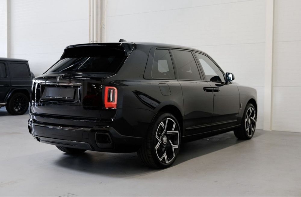 Rolls-Royce Cullinan Black Badge 2026