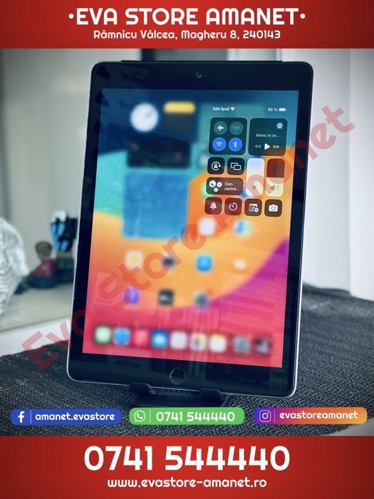 Apple iPad 6th Gen Silver 32GB WiFi + Cellular Neverlocked