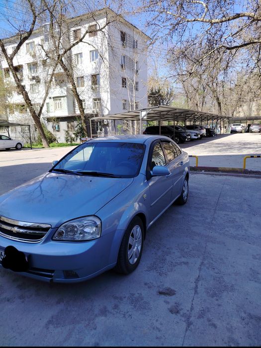 Lasetti sotiladi naxt kelishadigan joyi bor srochna