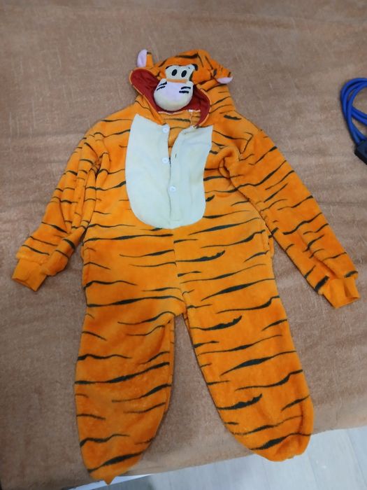 Костюм тигра продам