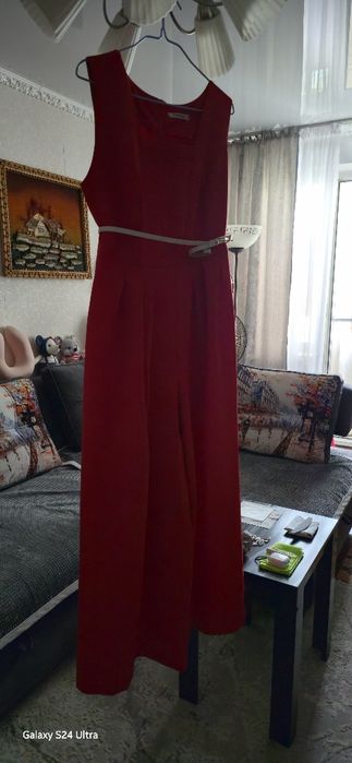 Продам женскую одежду