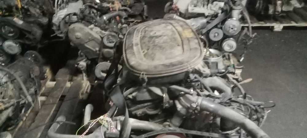 Авто разбор Ауди Мерседес.