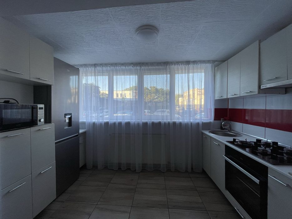 Montez orice tip de mobila Jysk Ikea Dedeman Leroy Hornbach Mobexpert