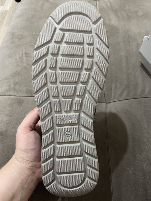 Продам мужскую обувь