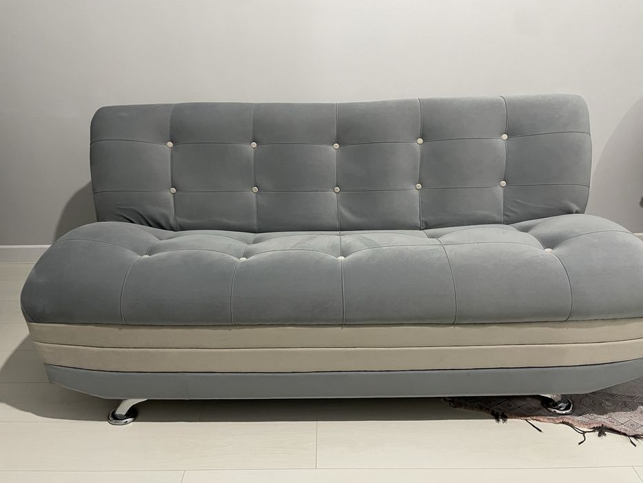 Продам Диван . Б/у диван . Чистый