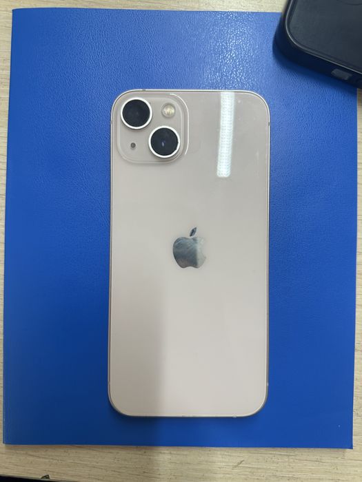 Продам Айфон 13