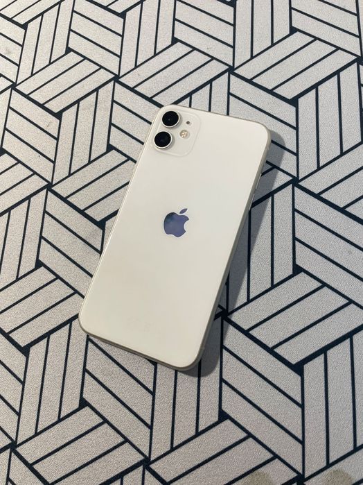 Продам iPhone 11 64 GB