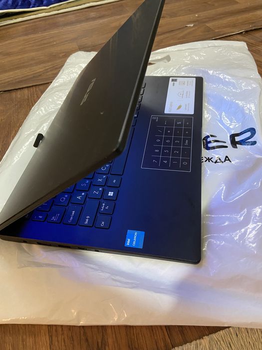 ASUS Laptop жап жана SSD