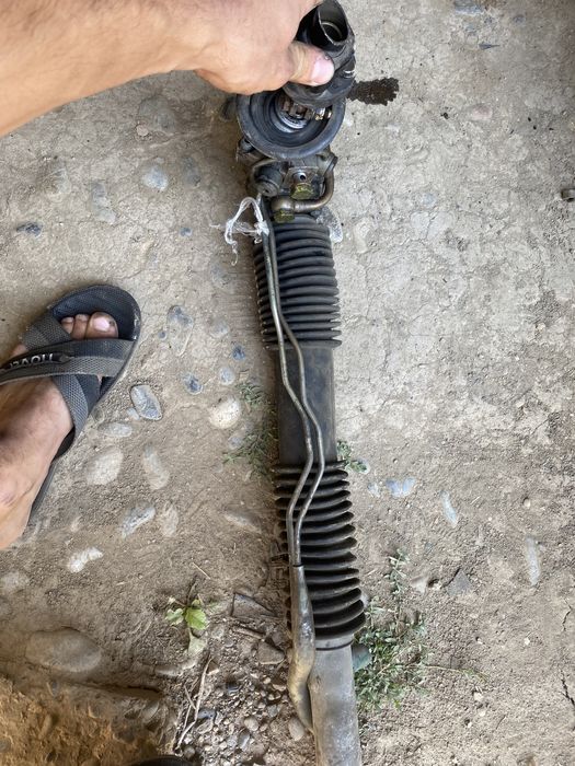 Рулевой рейки на Ауди А6 С4