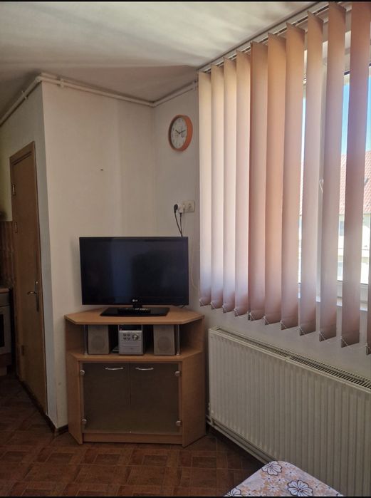 Persoana fizica vand apartament 3 camere