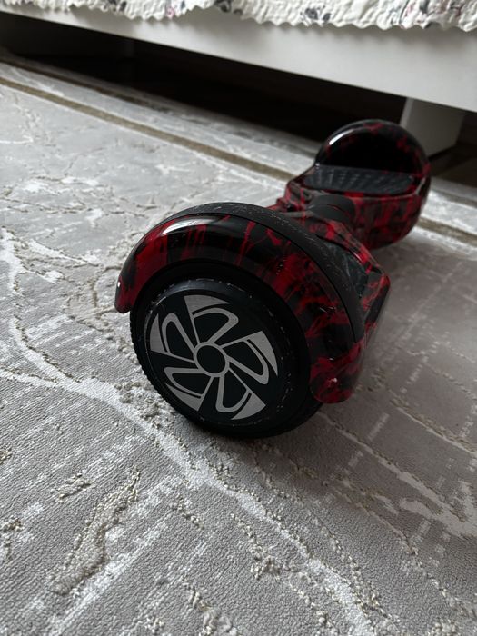 Гироскутер красный