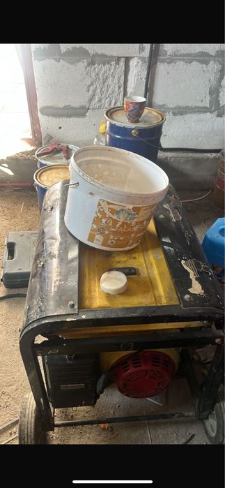 Генератор бензиноый