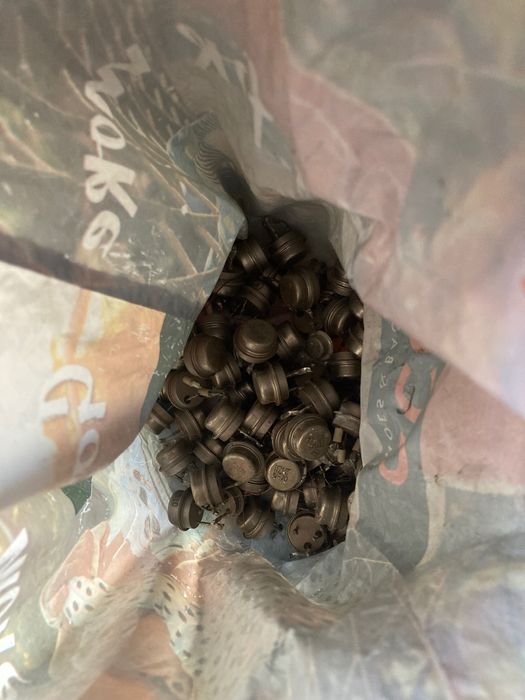 Транзистори различни номера