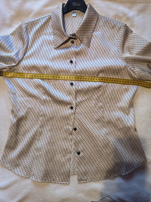 Дамска риза на марка Данини.