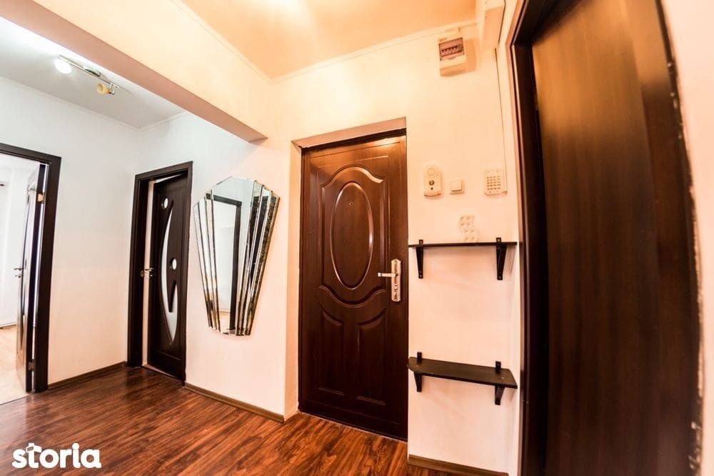 PF vand ap. 3 camere, decomandat, 5 min de Iulius mall, str. Dorobanti