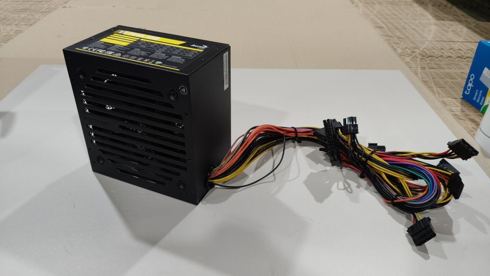 Sursa AeroCool VX PLUS 550