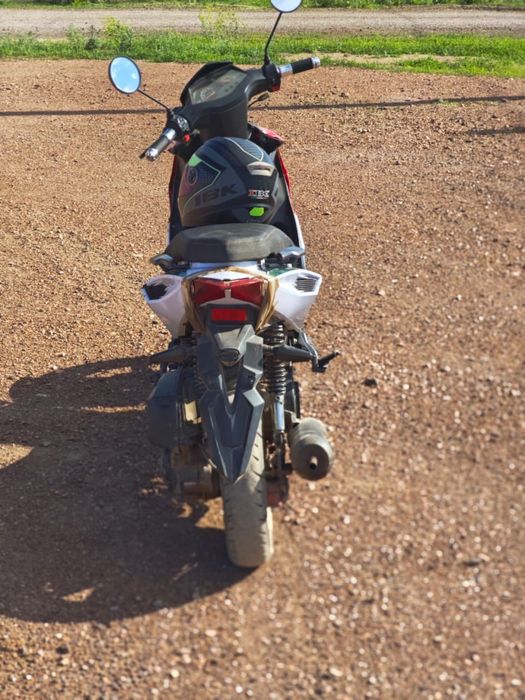 Продам Мопед 180 кубов