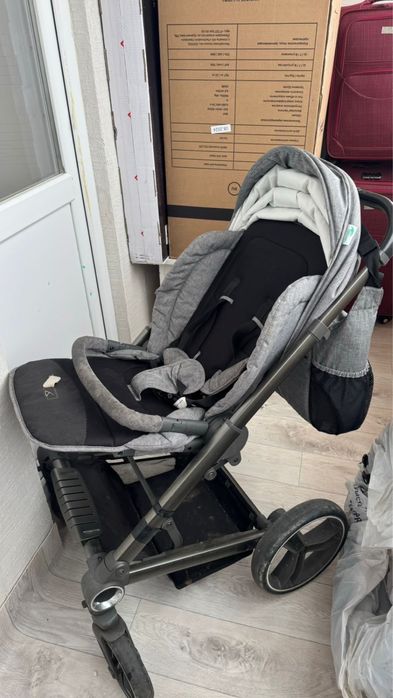 Продам детскую коляску