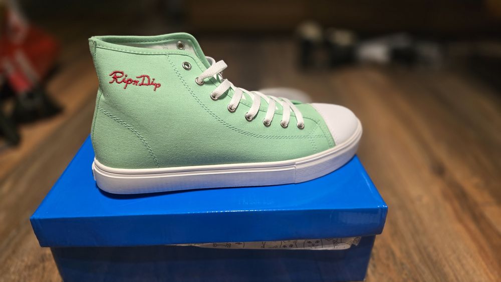 Унисекс Обувки RipnDip (размер 43/44) - чисто нови
