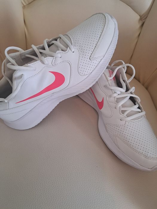 Adidași Nike nr 44