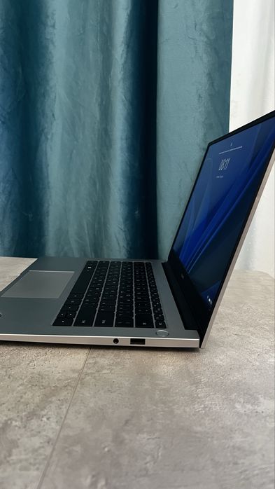 Huawei MateBook D14 — i5 / 8 ГБ / SSD 512 ГБ