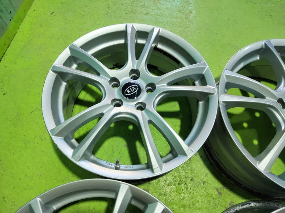 18 5x114.3 Kia Hyundai лети джанти 5х114.3