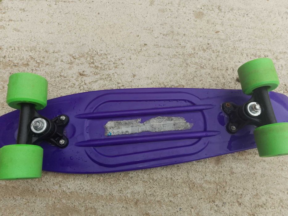 Skateboard,trotinete,