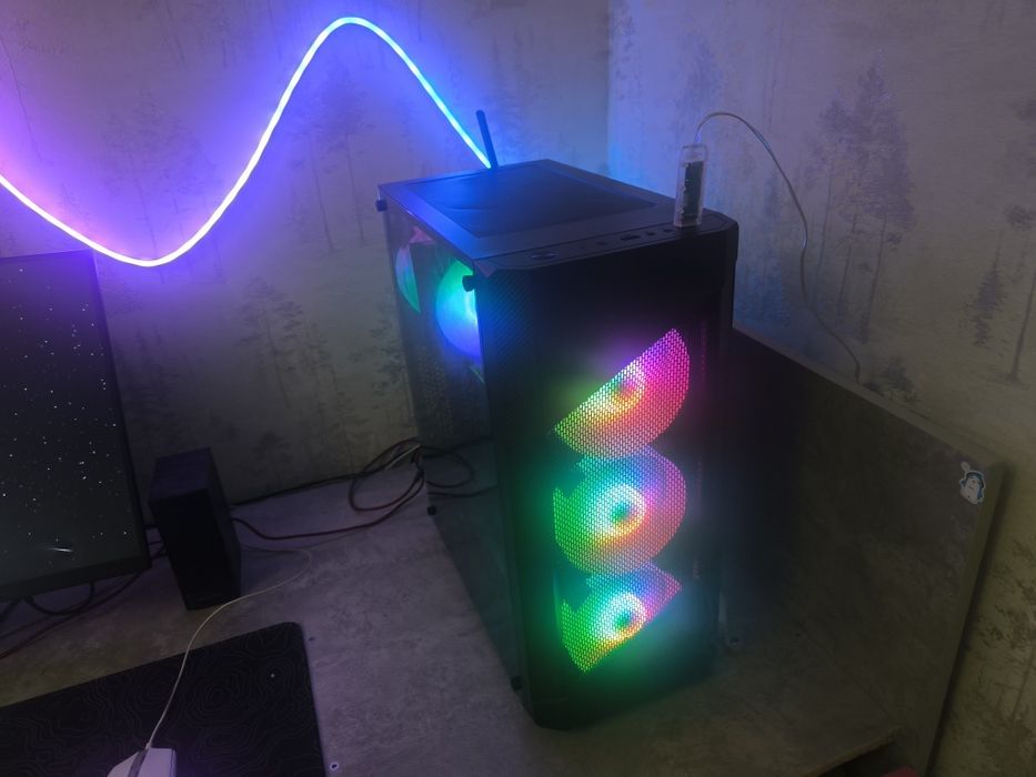 Продам компьютер с мониторым