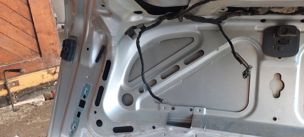 Заден капак за Мерцедес w203 седан