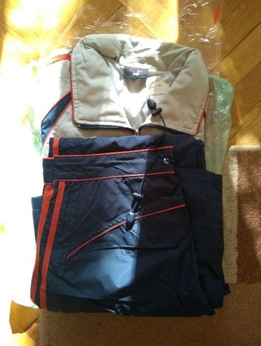 Продавам анцузи, спортни екипи ,тениски