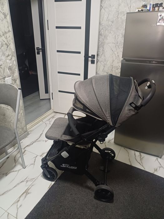 Продаётся чемодан коляска Skillmax