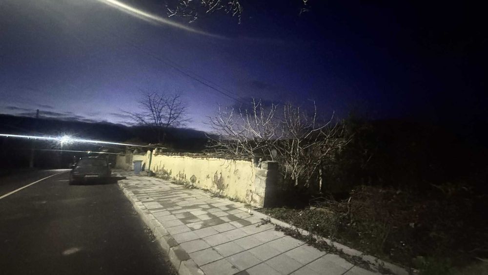 Продава се Къща в Провадия - 3500 кв.м за 12 €/кв.м - Снимка #7