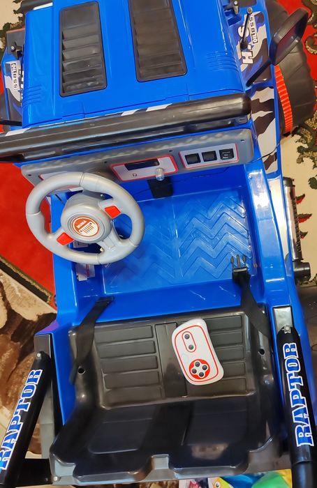 Vând Masinuta electrica pentru copii Mappy,ca NOUĂ CU GARANȚIE