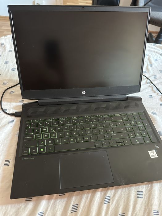 Hp pavillion 15 laptop gaming 16gb RAM i7 11 generatie rtx 2060ti 6gb si 2 tb stocare (ssd+hdd)