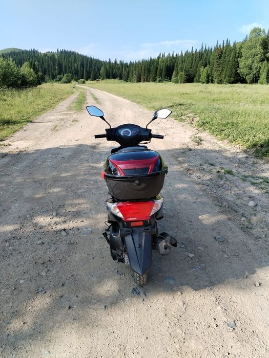 Продам скутер nomad m12