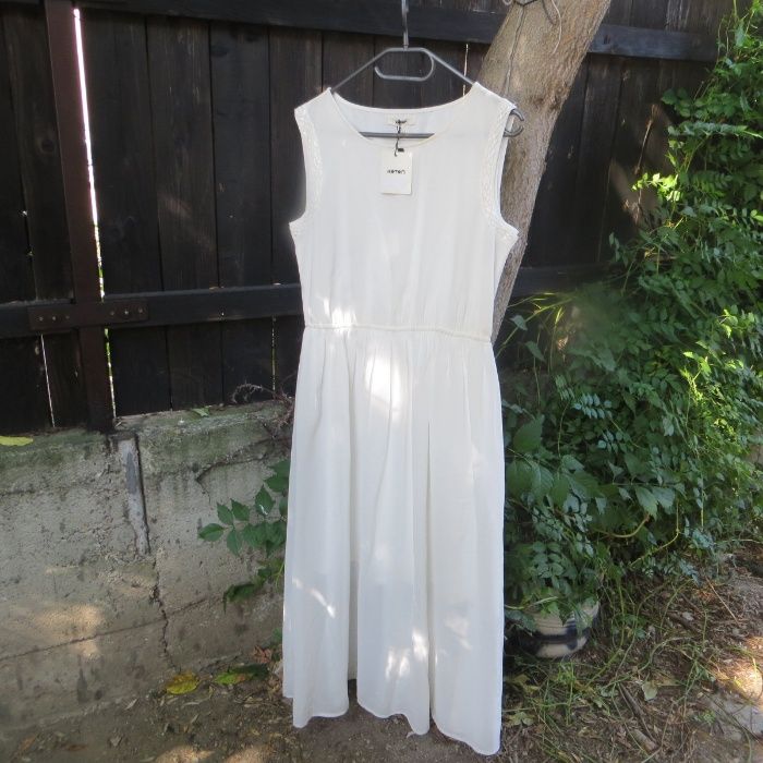 Rochie lunga Koton masura 40 / M culoare alb