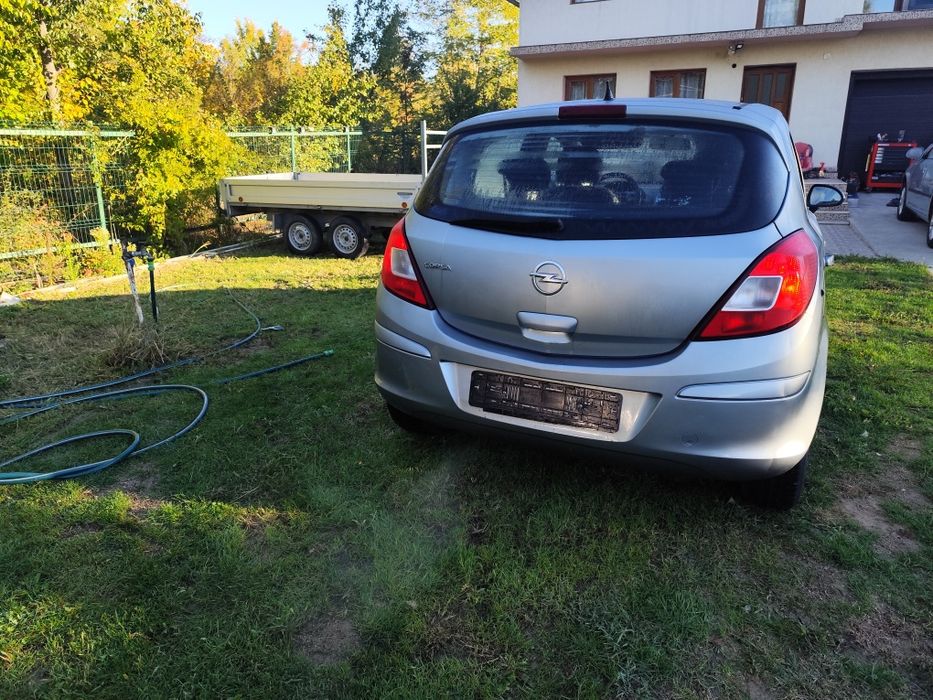 Opel CORSA 1,2 benzină euro 5