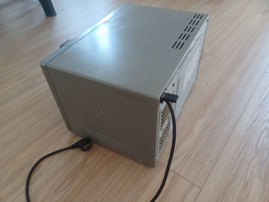 Cuptor microunde Whirlpool