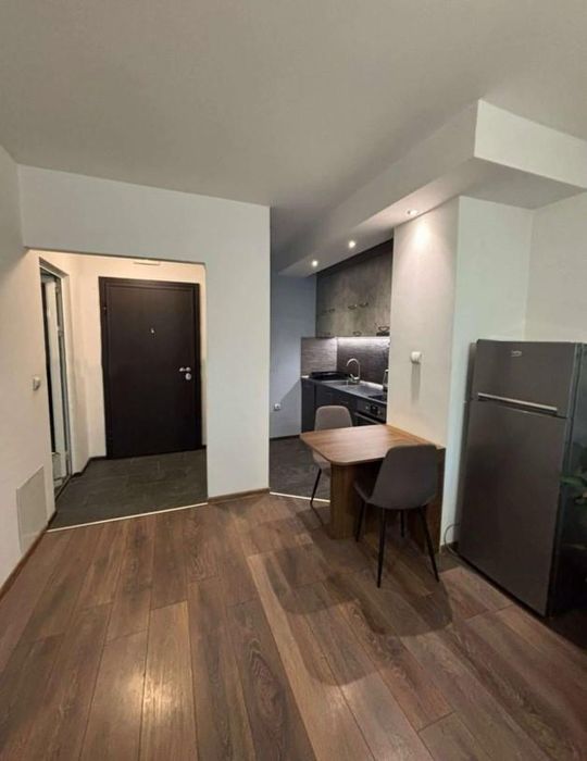 Дава се под наем Двустаен апартамент в София, Дървеница - 59 кв.м за 749 € - Снимка #2