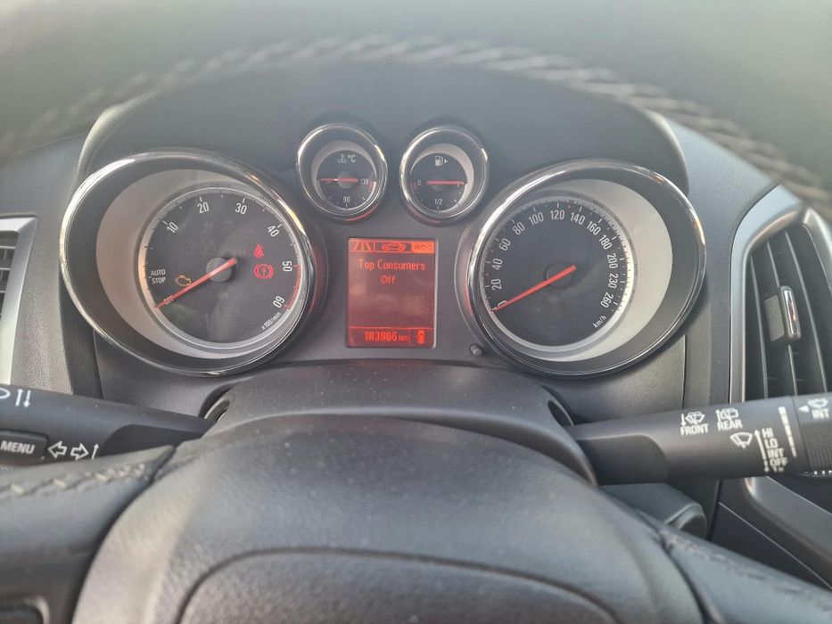 Opel Astra j  2015
