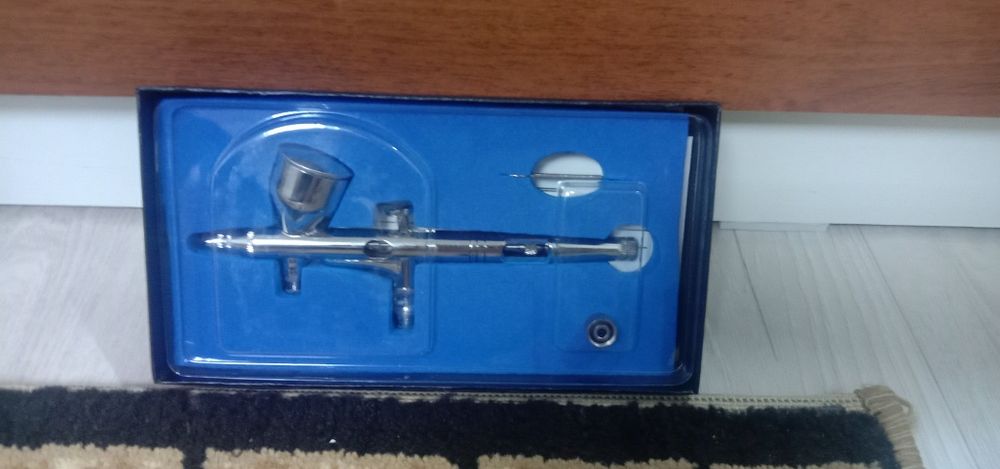 Продам аэрограф новый