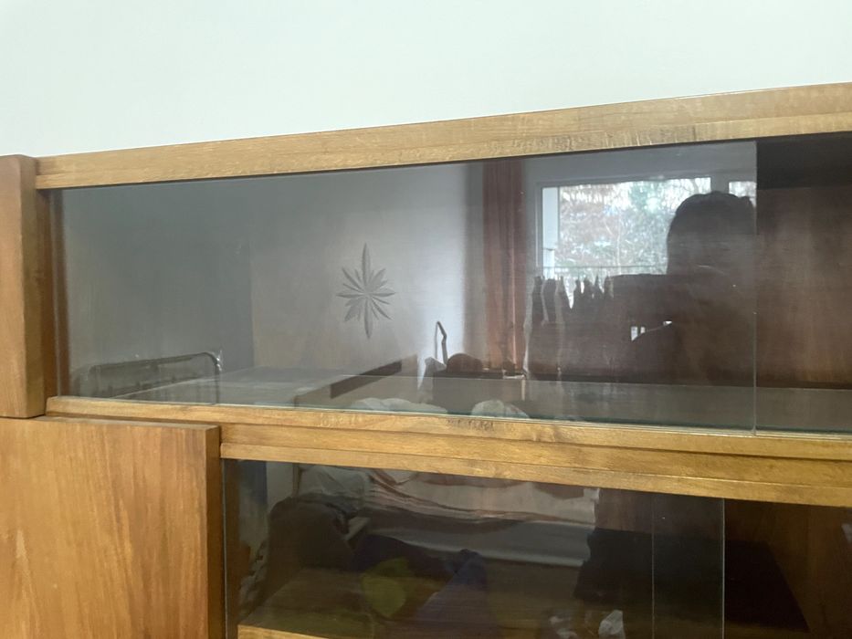 Бюфет и/или гардероб, дървени - подаряват се