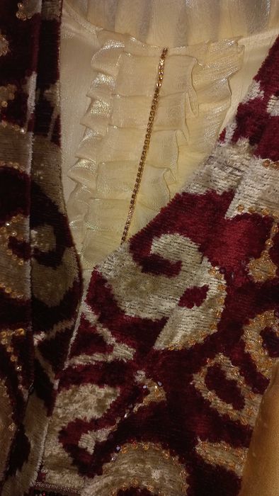 Kelin salom uchun ko'ylak "Cho'pon, Nimcha, Ko'ylak"