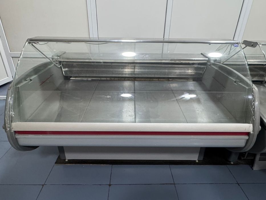 Продаются холодильные витрины