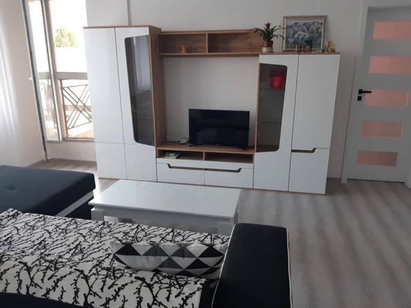 Дава се под наем Двустаен апартамент в София, Толстой - 67 кв.м за 598.23 € - Снимка #1